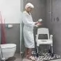 Silla de ducha fija Invacare Aquatec Pico Commode