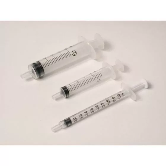 Jeringas 3 cuerpos 10 ml excéntrico Terumo caja de 100 